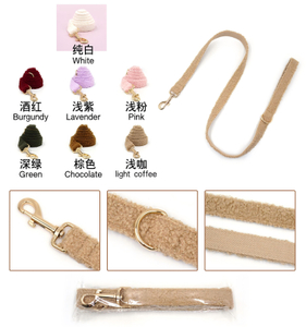 Teddy Velvet Dog Leash — Plush Winter Walk Leash with Anti-Static Sherpa Face & Poly-Cotton Backing